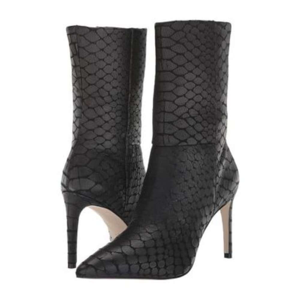 BRAND NEW W/ BOX Matisse Dream Catcher Black Boots- Size 8